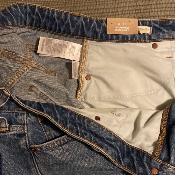 Madewell “The Perfect Jean Short” Size 31 Curvy - Picture 6 of 8